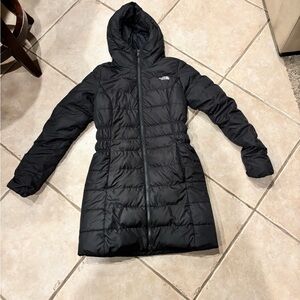 The North Face Women's Hooded Black Puffer Jacket